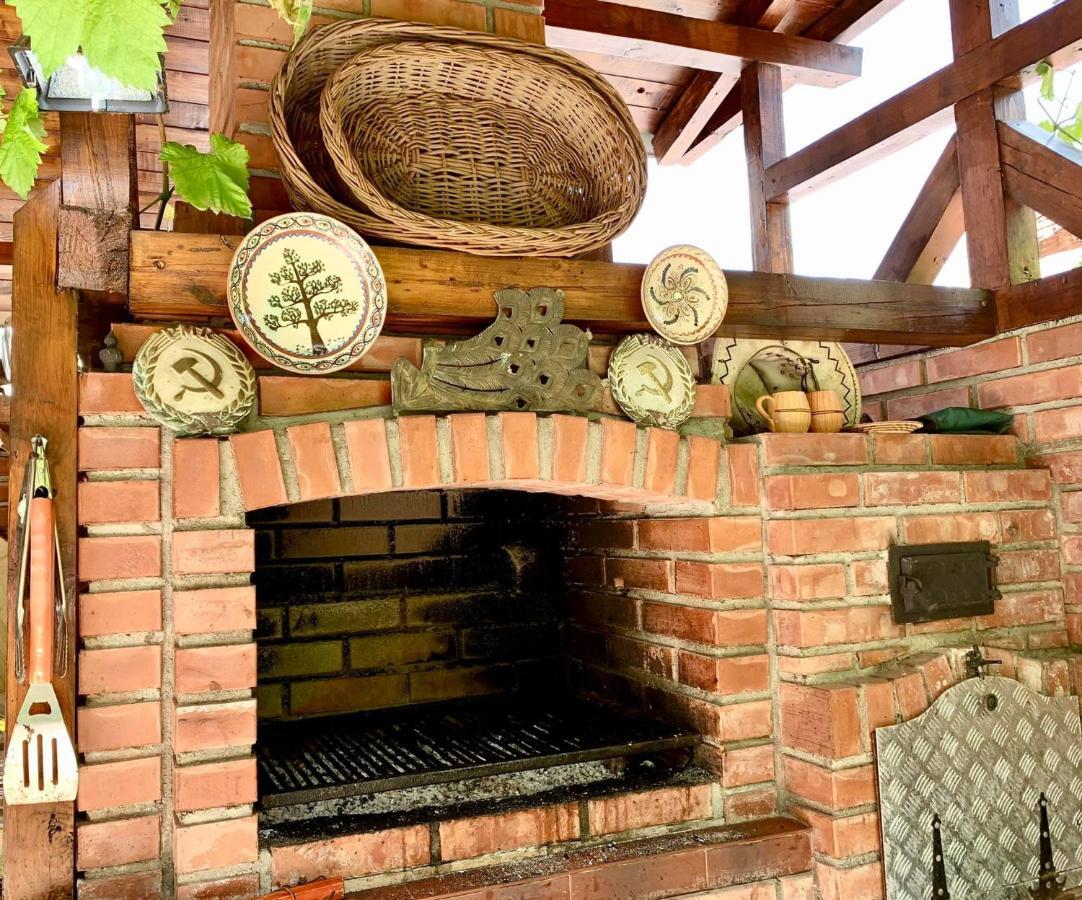 Отель Casa Olanesti Бэи­ле-Олэ­неш­ти Экстерьер фото